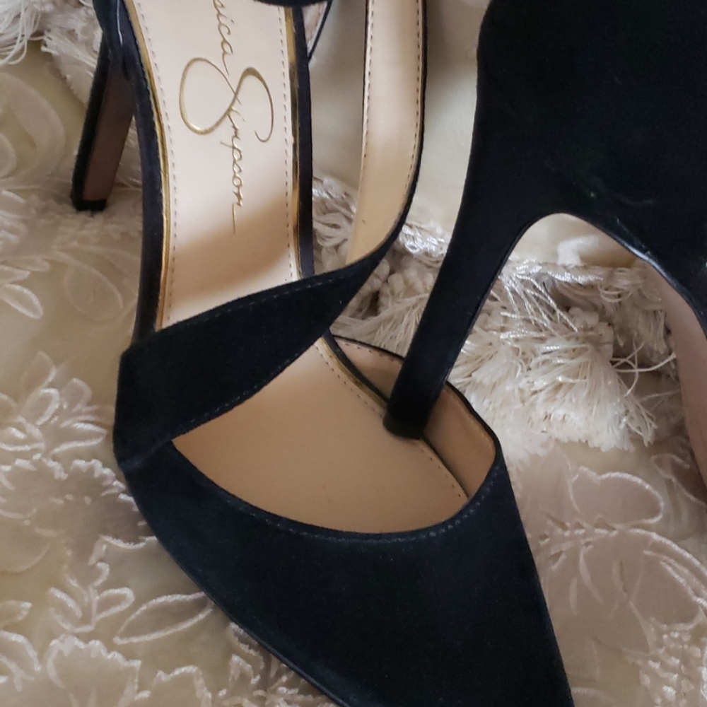Jessica Simpson Suede Heels - Picture 3 of 6